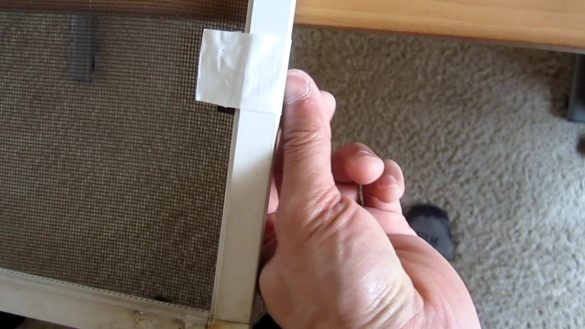 How To Remove Window Screen